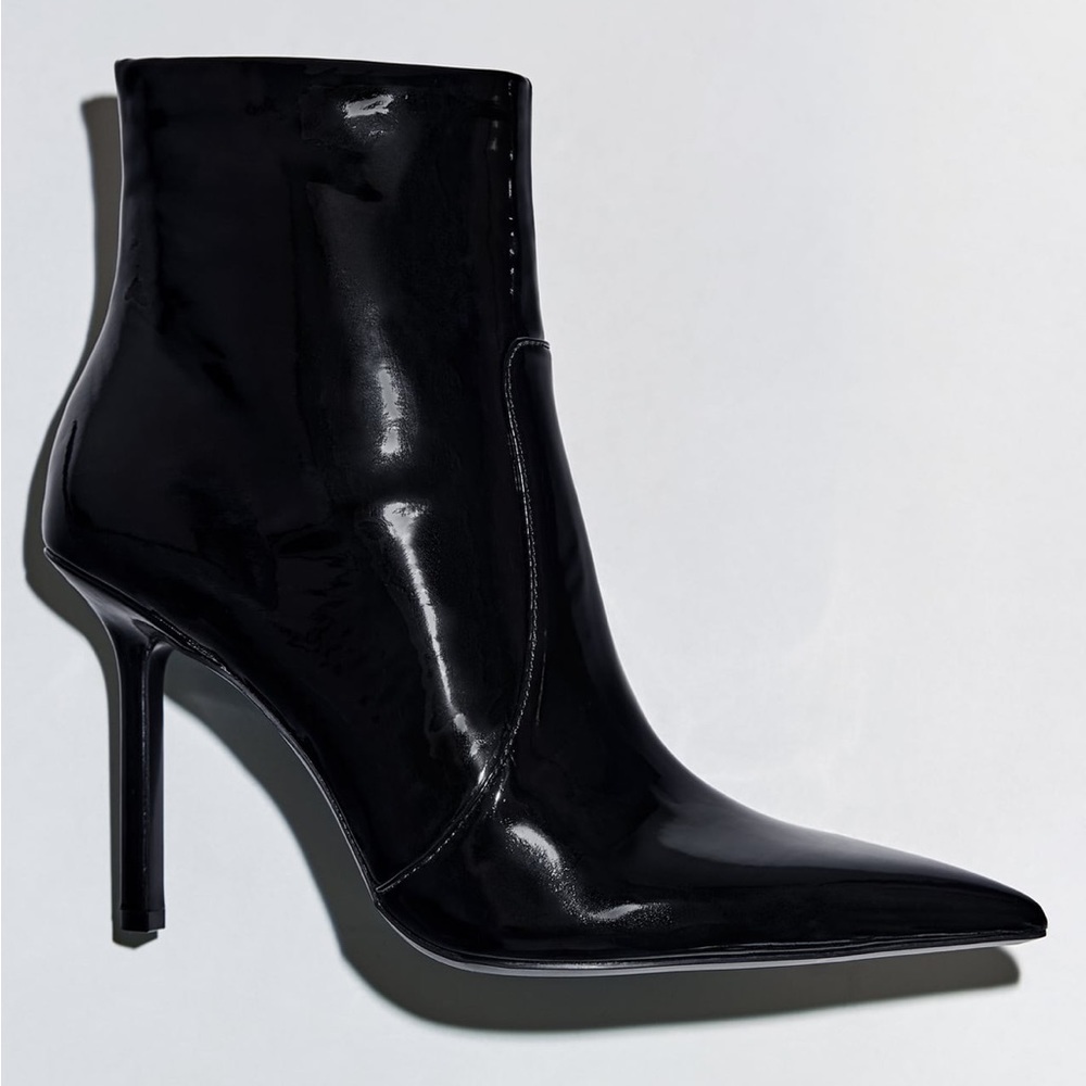 Zara patent leather ankle boot black